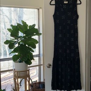 Black crepe maxi